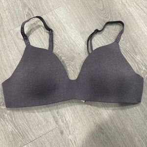 Victoria Secret t-shirt wireless sparkle bra size 36C Never worn grayish purple.